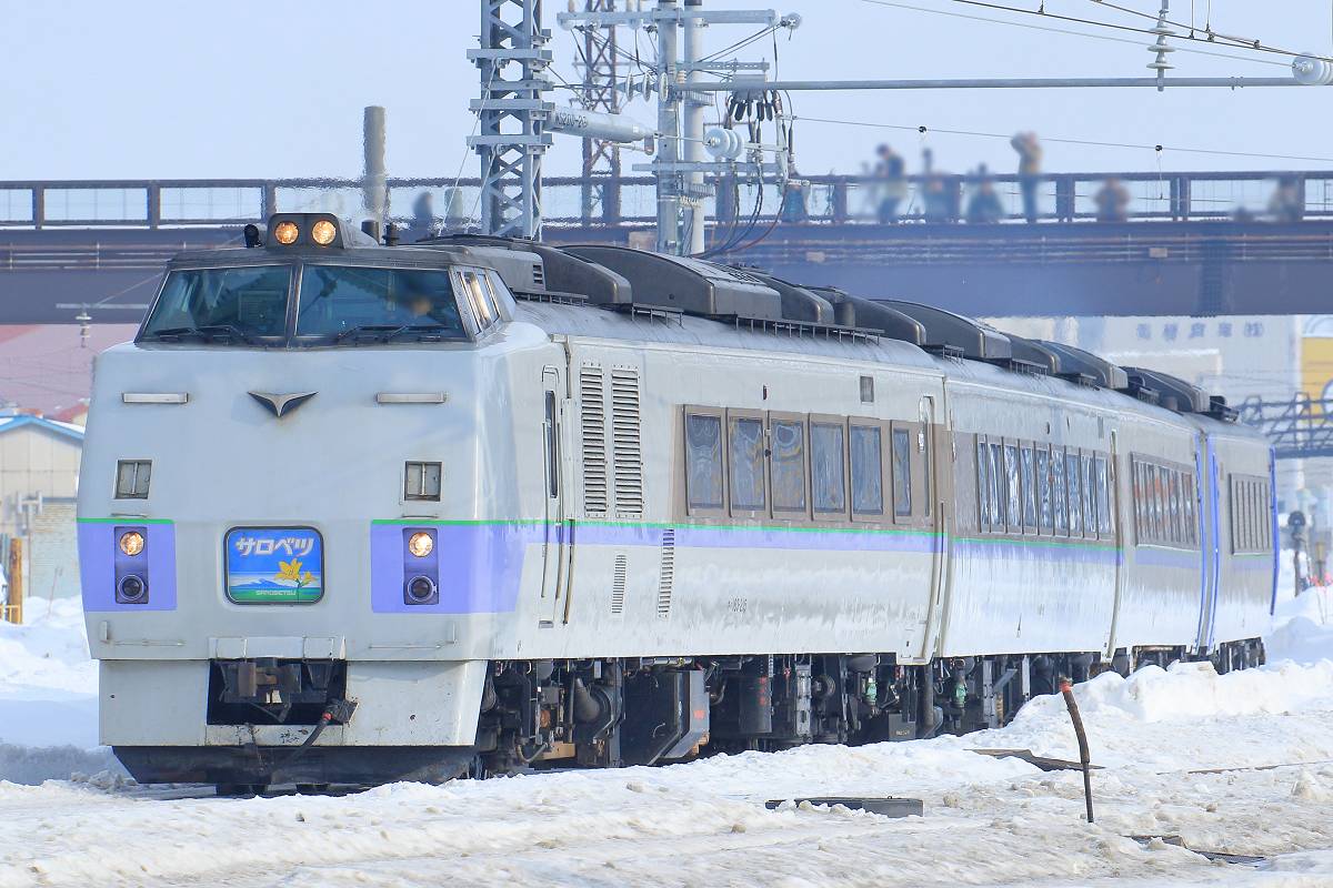 JR北海道の気動車17両がタイ国鉄へ 室蘭港「留置」のキハ183系か