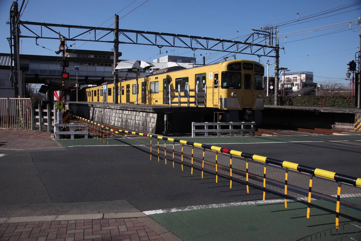 西武の遠隔対応で変わる無人駅体験